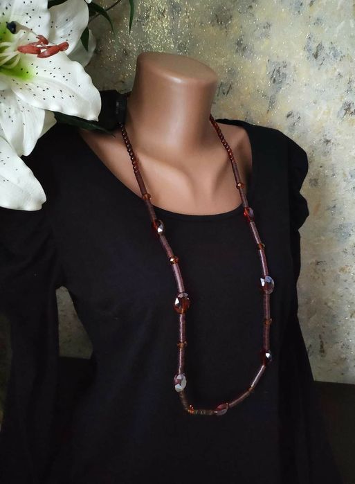 Женские бусы , колье , украшение.