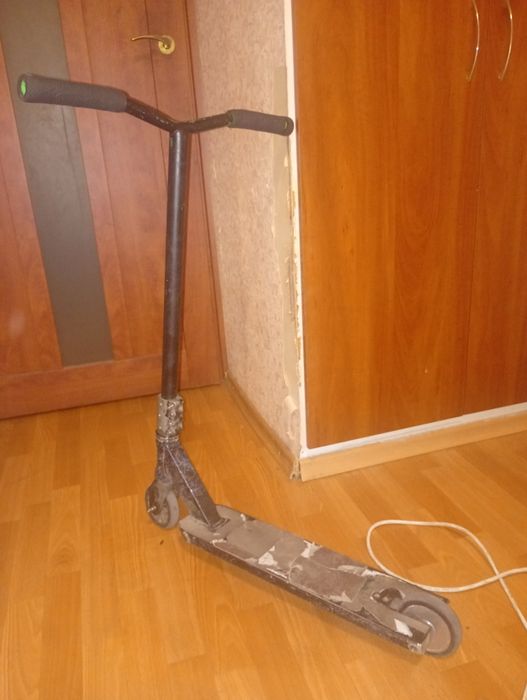 Продам трюковой самокат