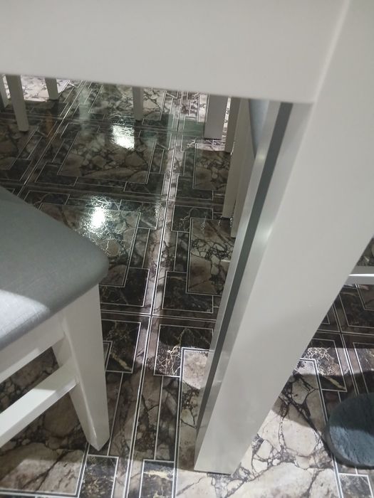 Mesa jantar sem cadeira
