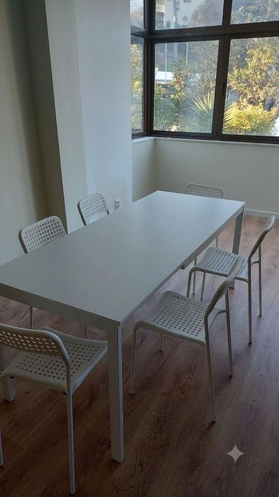 Mesa extensível com 6 cadeiras IKEA