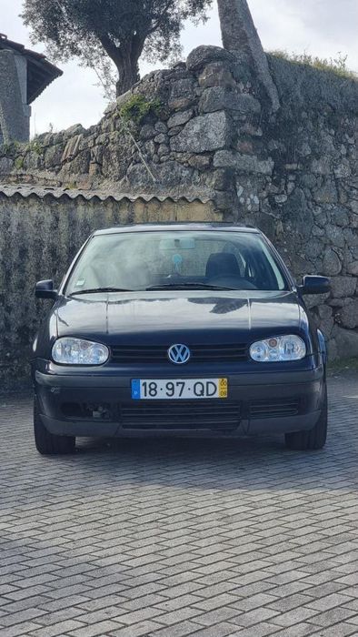 Volkswagen Golf 4 1.6 Gasolina | 2000 | 5 portas