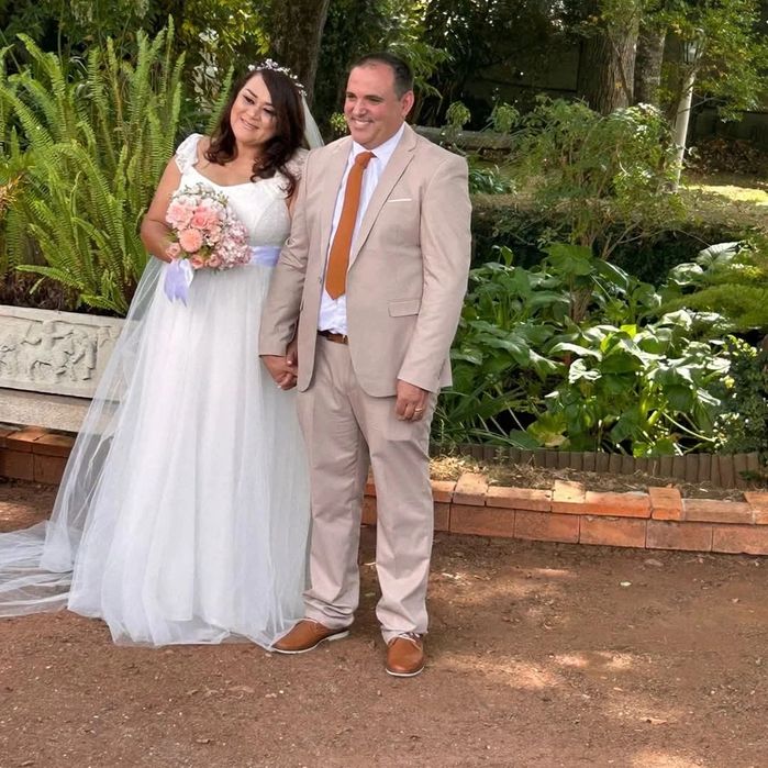 Vendo vestido de noiva novo