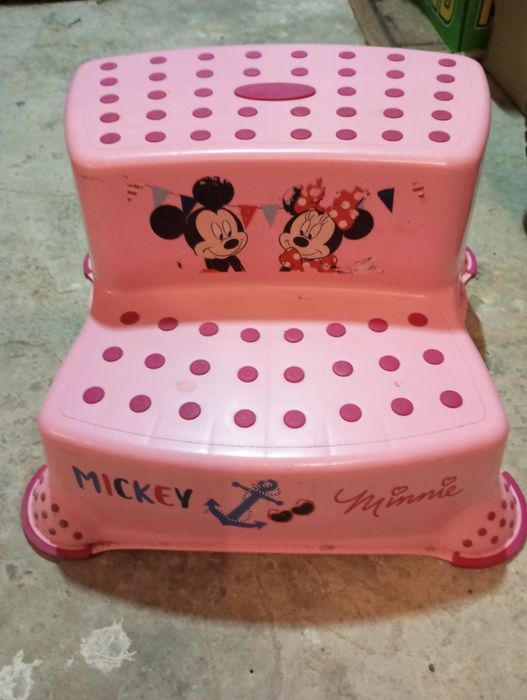 Podnóżek , schody dwustopniowe