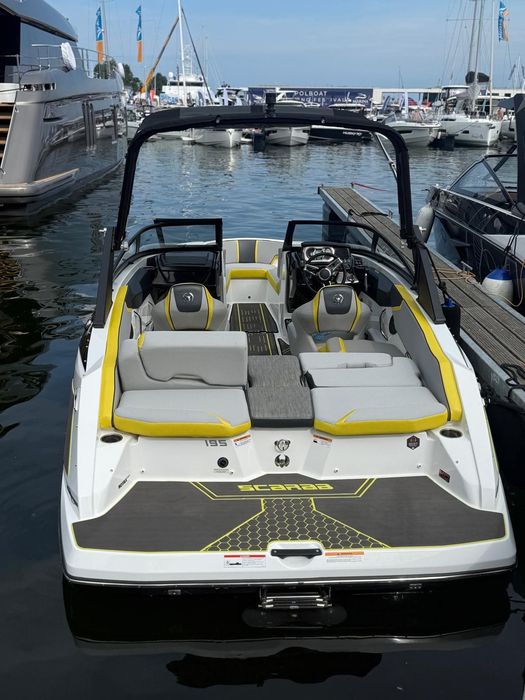 Motorówka SCARAB 195 – Wake Edition Package
