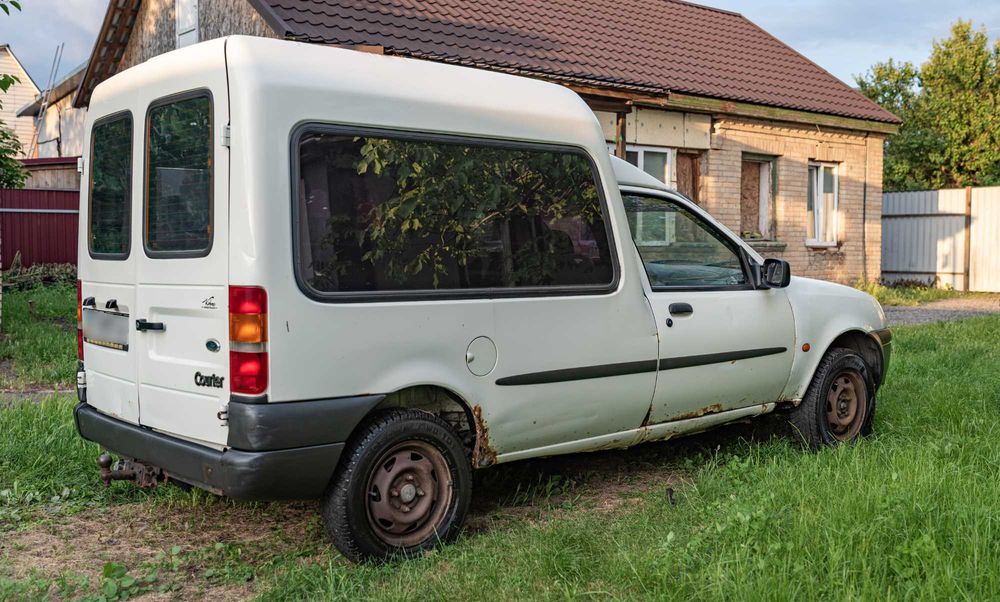 продам Ford Courier 1997