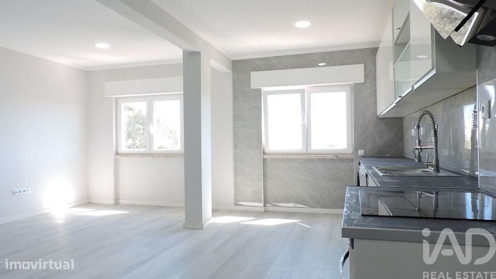 Apartamento T2 em São Sebastião
