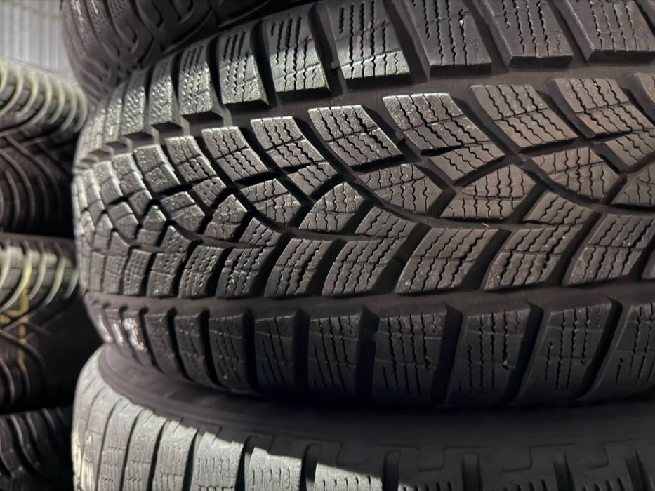215/65/16 Goodyear 2024