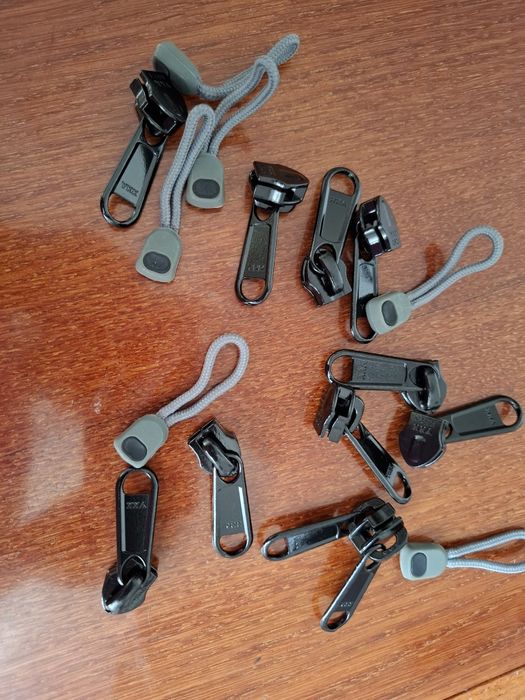 Бігунки до замків YKK