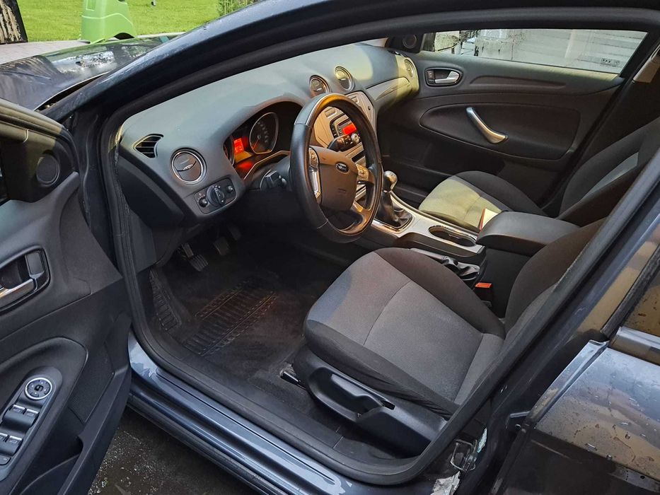 Ford Mondeo MK4 Trend 2.0 benzyna liftback