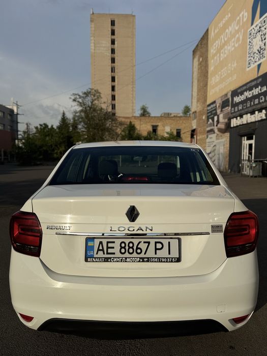 Авто Renault Logan 2020