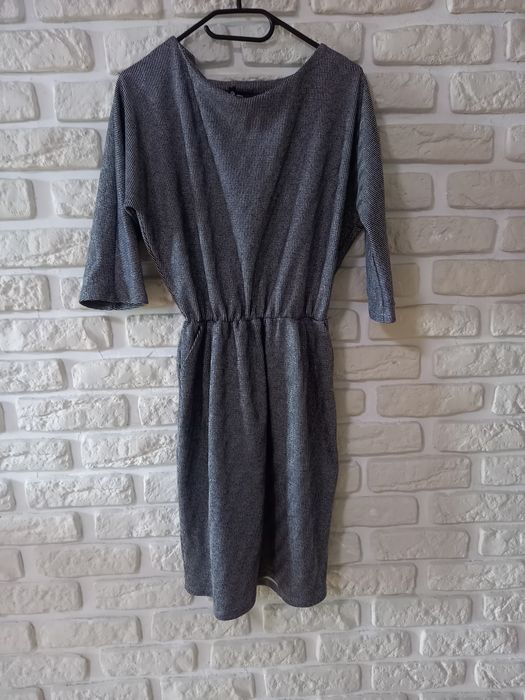 Sukienka srebno szara A&J Moda rozmiar 40/L