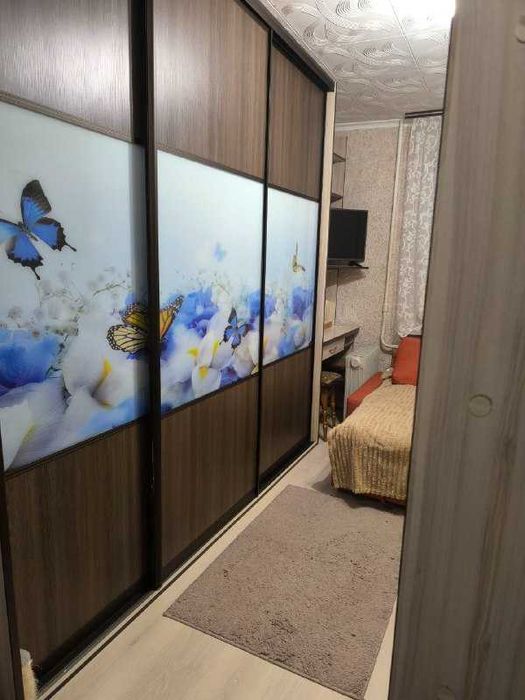 Продам кімнату в гуртожитку просп. Голосіївський (40-річчя Жовтня)17-Б