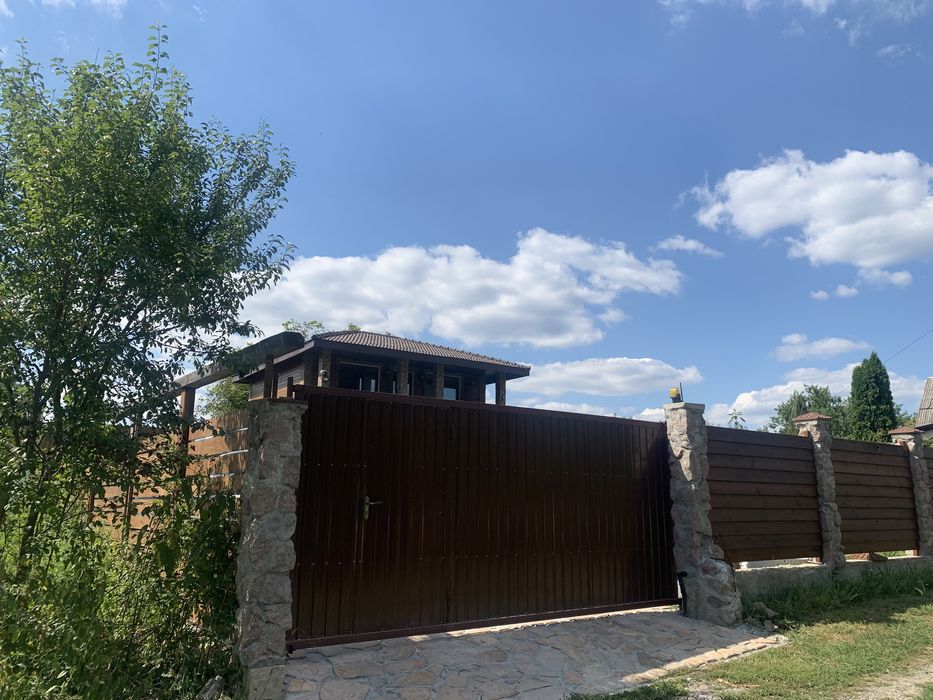 Оренда будинку подобово, Ранчо, чан джакузі, камін, ліс, генератор