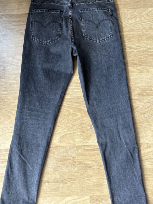 Spodnie grafitowe Levis