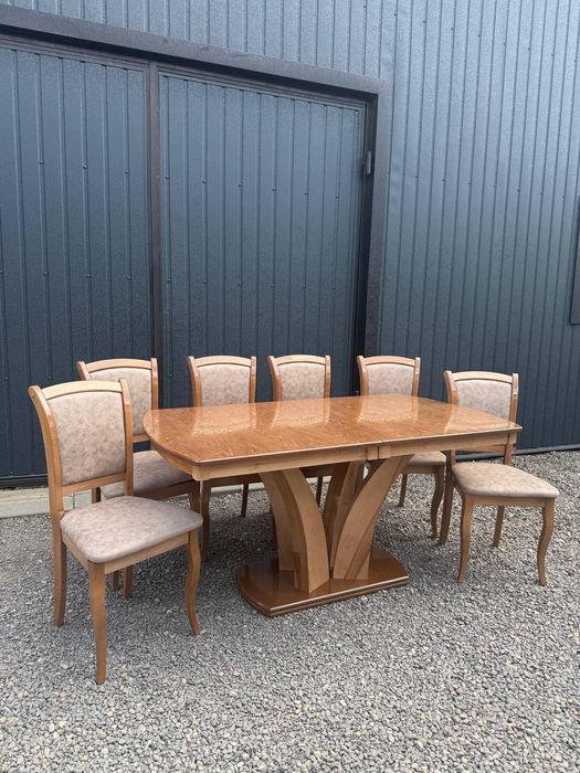 Стулья. Стул. Стіл.Стільці