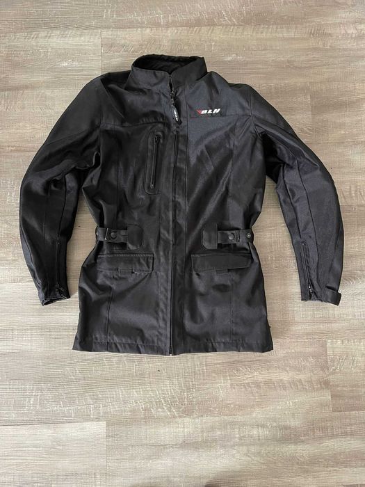 Blusão de moto com proteções. Tamanho M.
