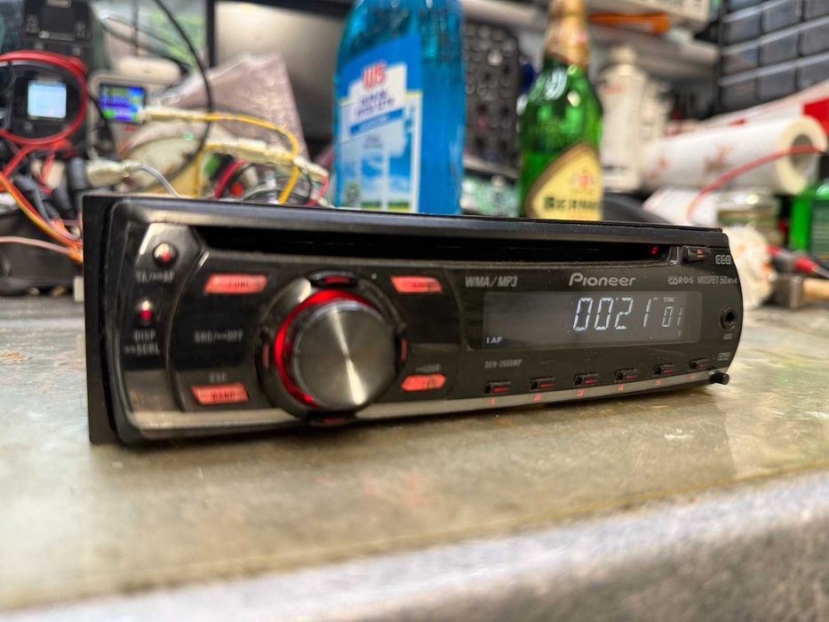 Radioodtwarzacz CD MP3 Pioneer DEH-2000MP 4x50