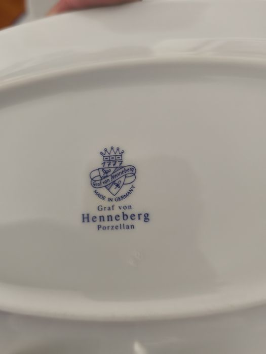 Conjunto porcelana da marca Graf Von Hennerberg