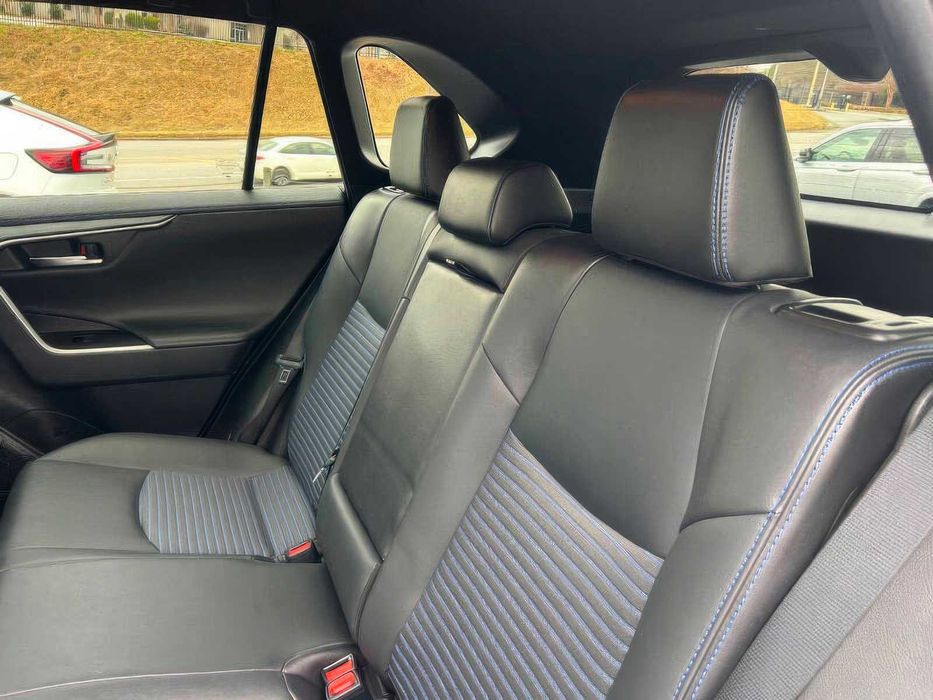 Toyota RAV4 XSE      2021