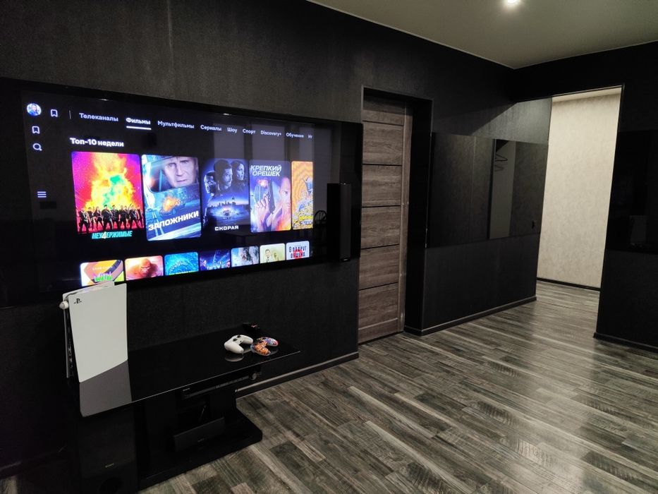 Комфортная двух комнатная квартира в центре города, PS4, Smart TV