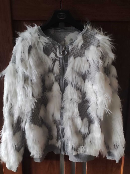 Кофтина Зара дуже красива