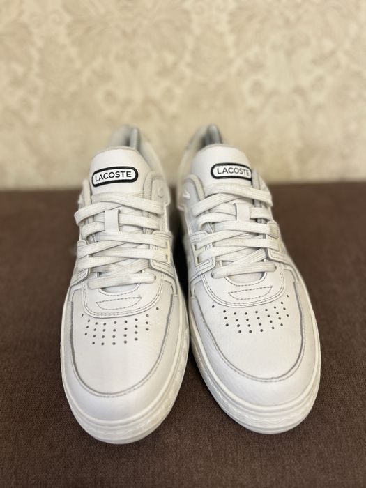 Жіночі кросівки Lacoste L001