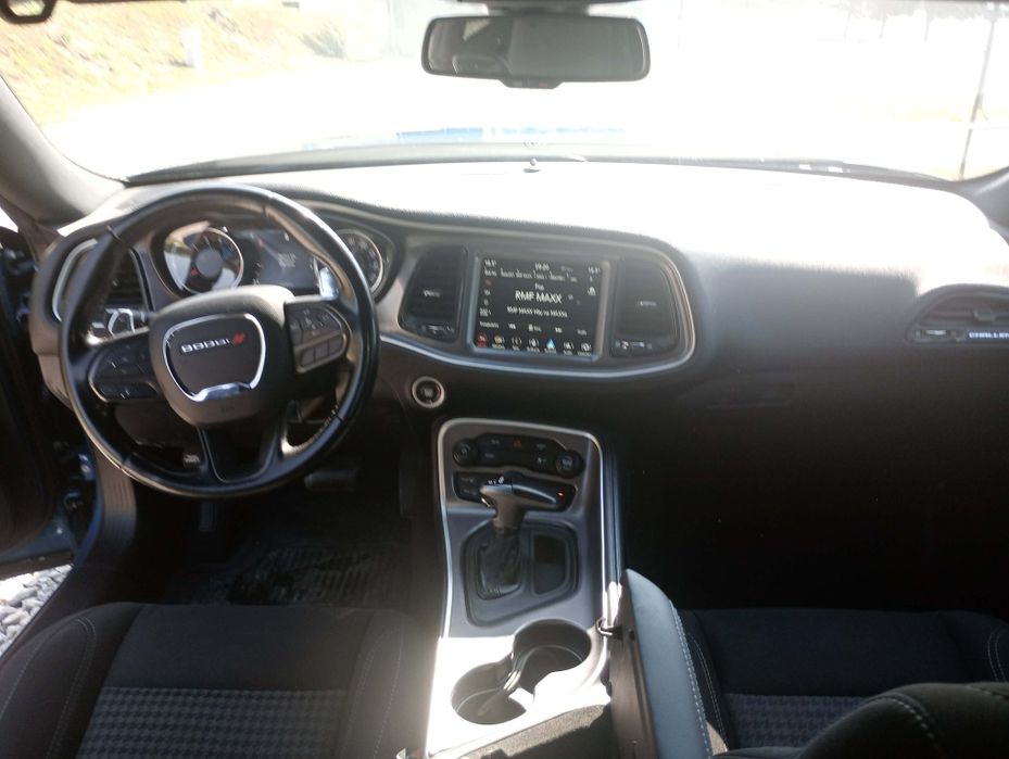 Dodge challenger 3.6 sxt