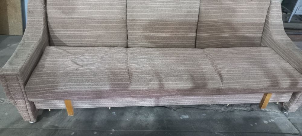 Диван розкладний, гарний стан, спальне місце 195 ×130 см