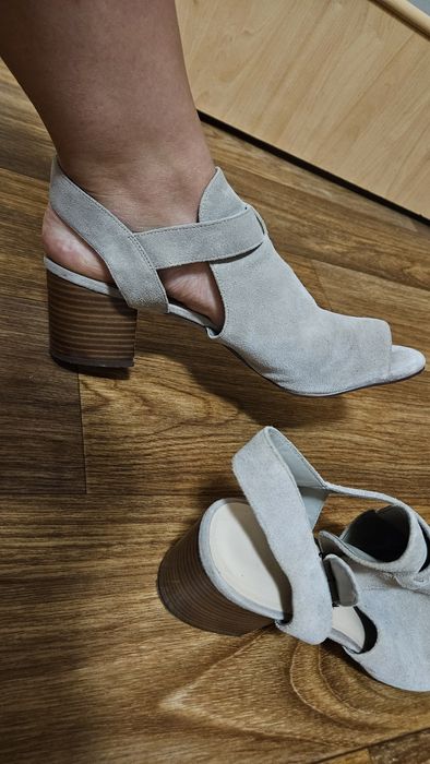 Босоніжки 42-43 розмір