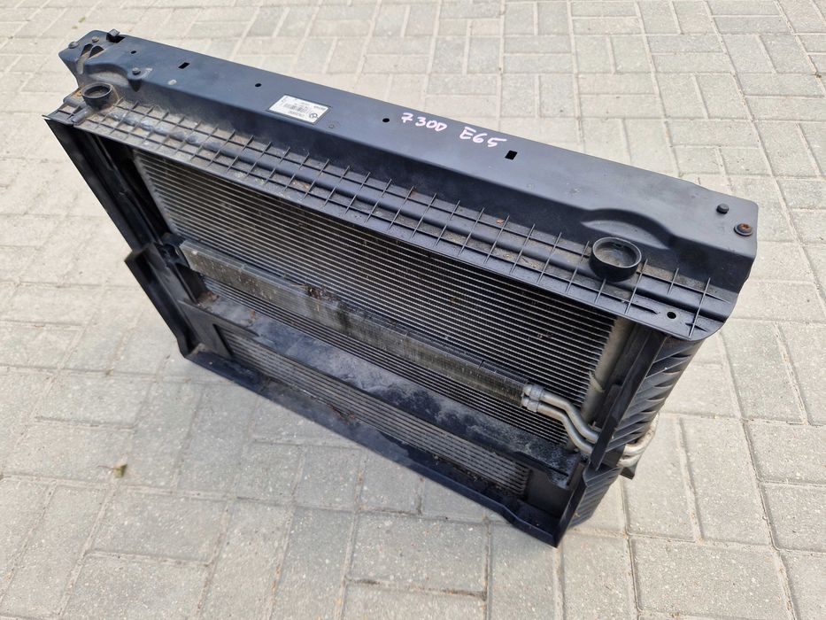 BMW 7 E65 730d KPL Chłodnica Wody Klimy Wspomagania Intercooler BDB