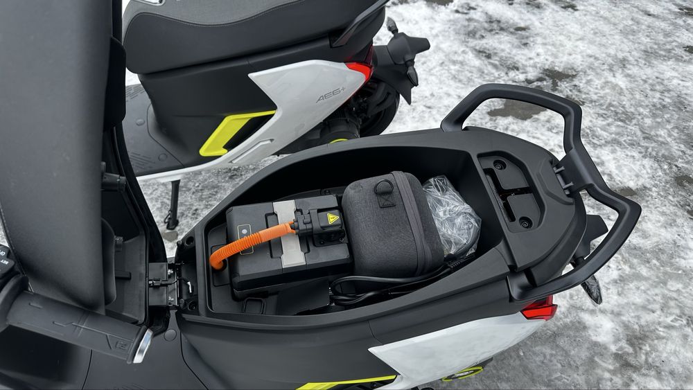 Електроскутер ZEEHO AE6+ 100км запас від CFMOTO Кредти/Розтрочка