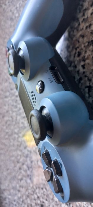 Dualshock 4 comando da Sony para a Playstation 4