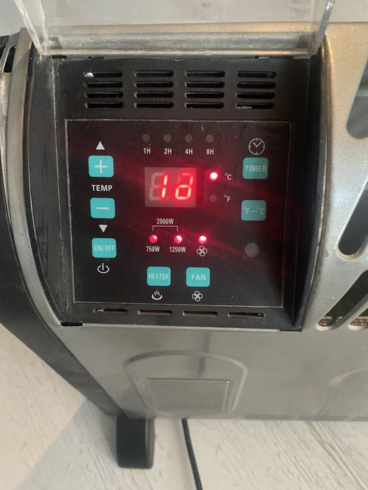Grzejnik elektryczny z dmuchawa