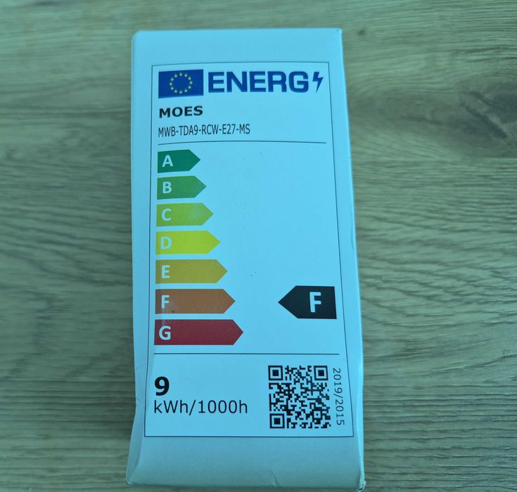 Inteligentna Żarówka Matter RGB LED E27 Moes MWB-TDA9-RCW-E27 Tuya + Gratis