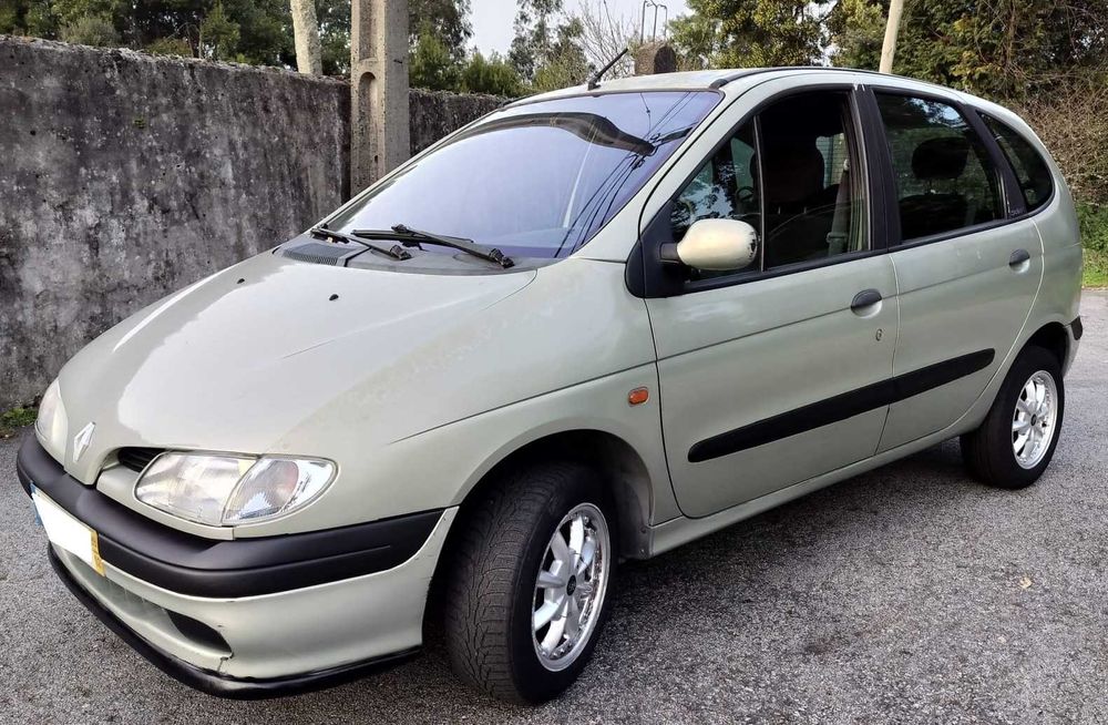 Renault Scenic 1.4i - 1999