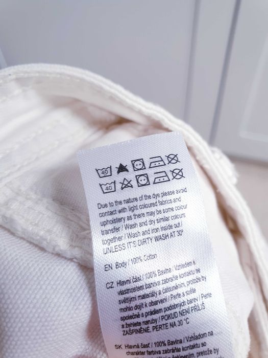 Białe kremowe spodenki szorty F&F 38 bawelniane