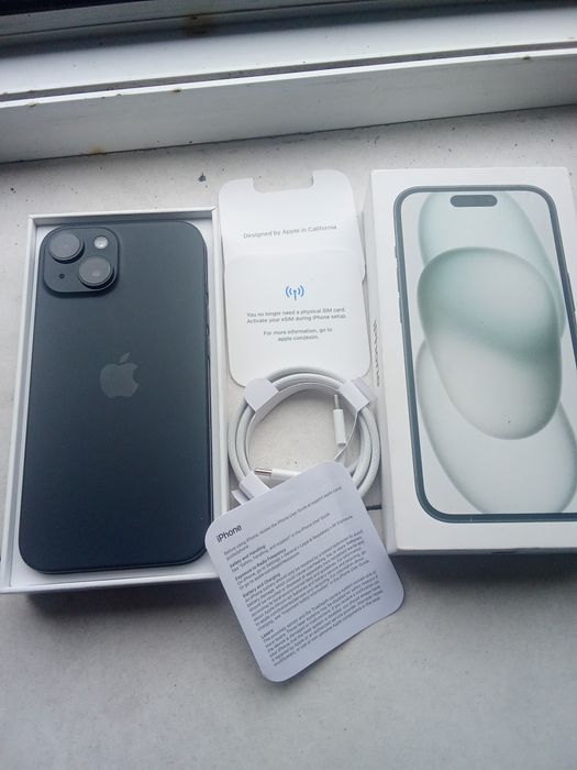 Продам Смартфон Apple iPhone 15