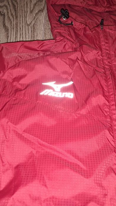 Бігова волого захисна вітровка MIZUNO