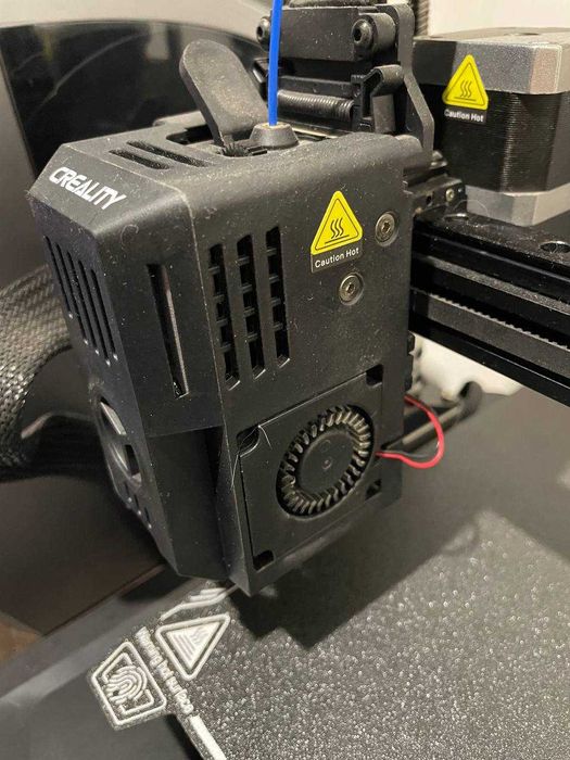 3D FDM принтер Creality Ender 3 V3 KE з філаментом