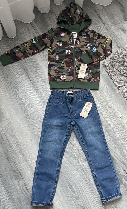 Дитячий костюм Levi’s, розмір на 5-6 років (110-116 см). НОВИЙ.