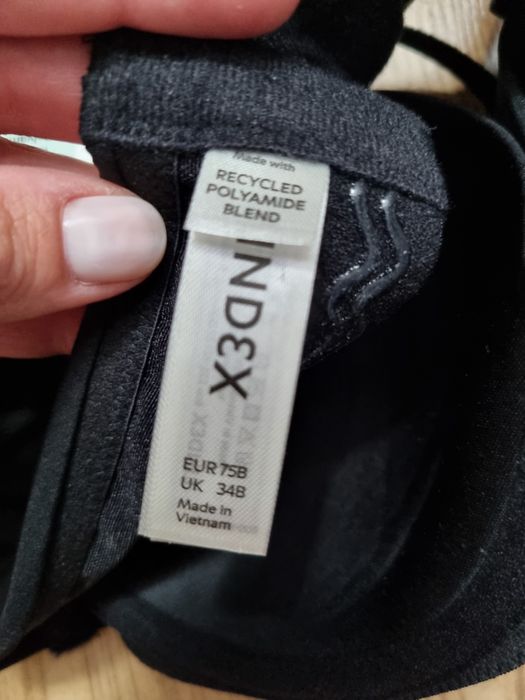 Biustonosz Lindex 75B