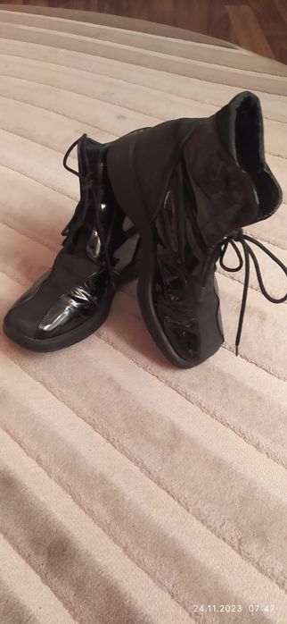 Продам дитяче взуття