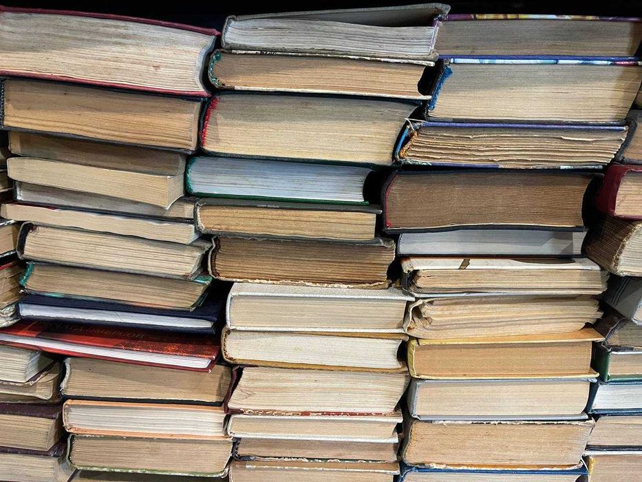 книги різні б у не дорого 35