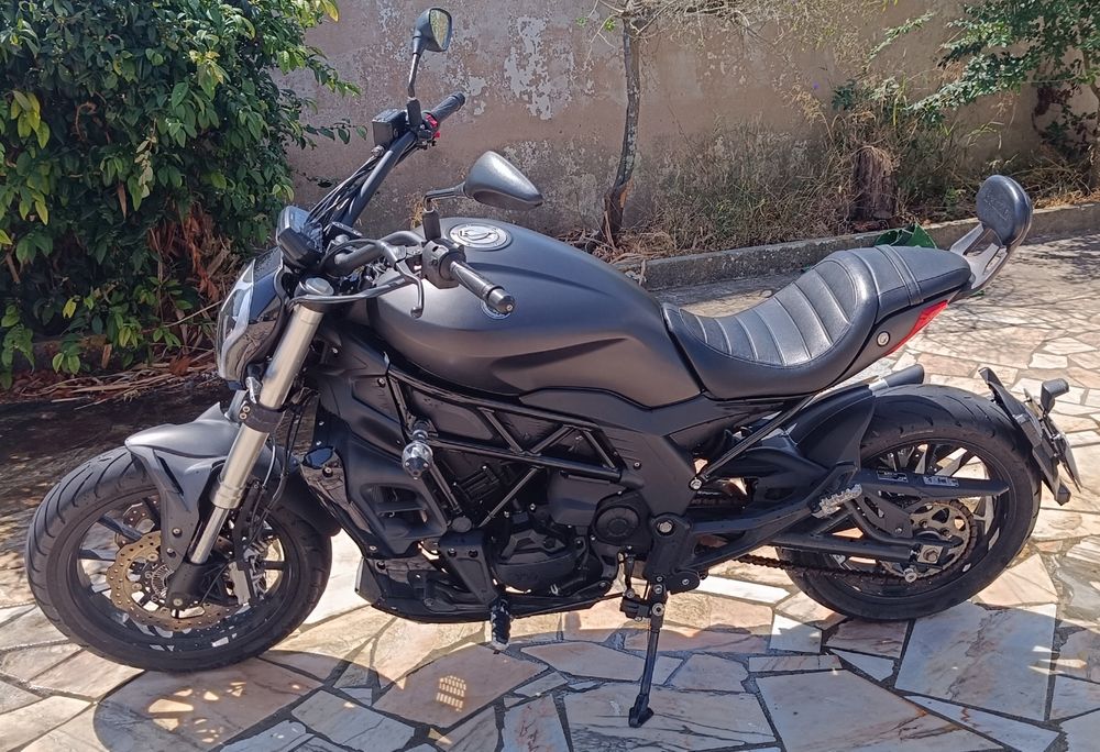 Benelli 502c -48 cv