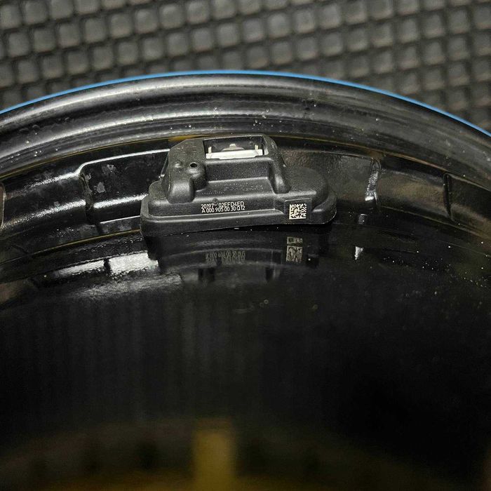 ДИСКИ БУ різношироких MERCEDES R19 5X112 A2934011300 A2934010200