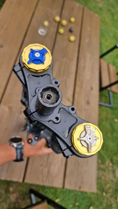 Fastace 2.0 gold surron fox amortyzator manitou