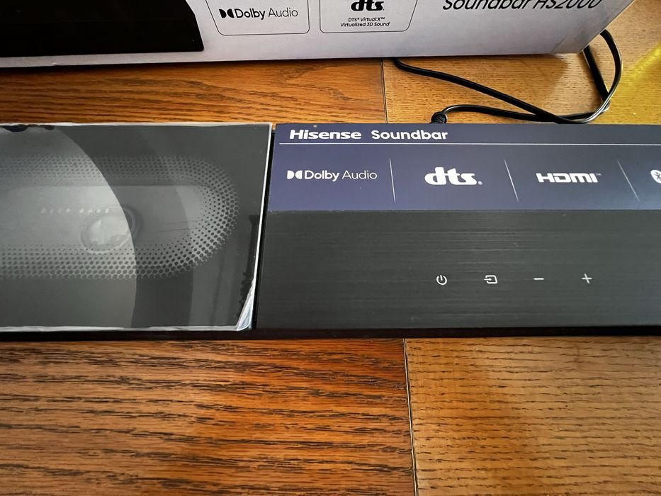 Soundbar Hisense HS2000 240W 2.1 – Nova na Caixa
