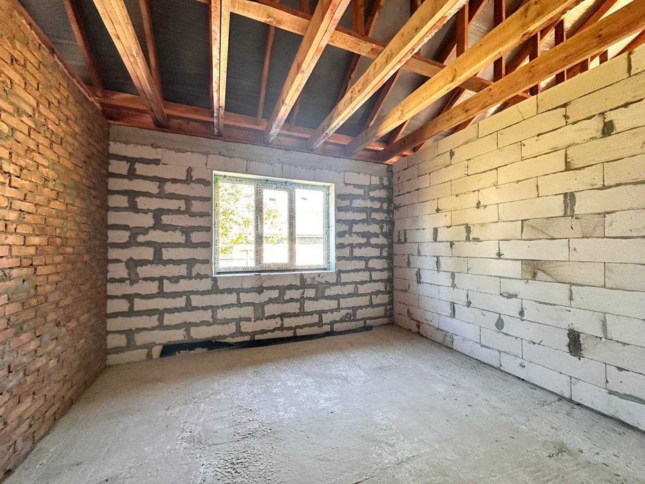 Продаж будинку в с.Шкарівка