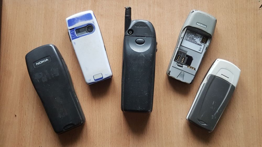 Нокія 6230.                 .