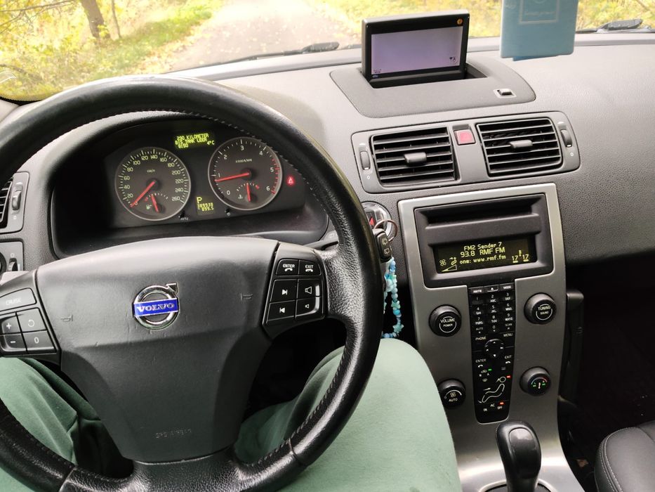 Volvo v50 2,4d5 180km automat